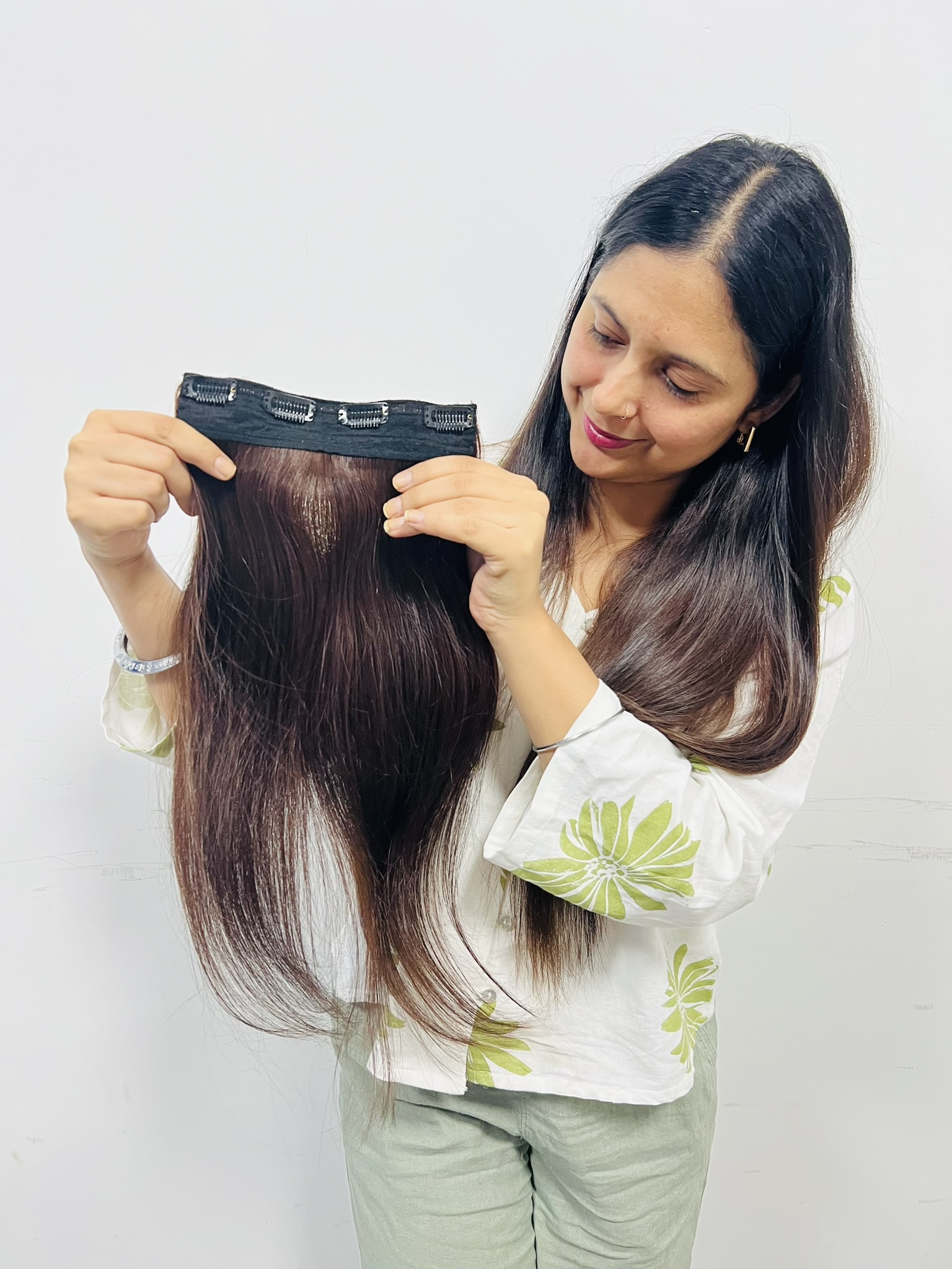 Silky Wigs- 4 Clips volumizer